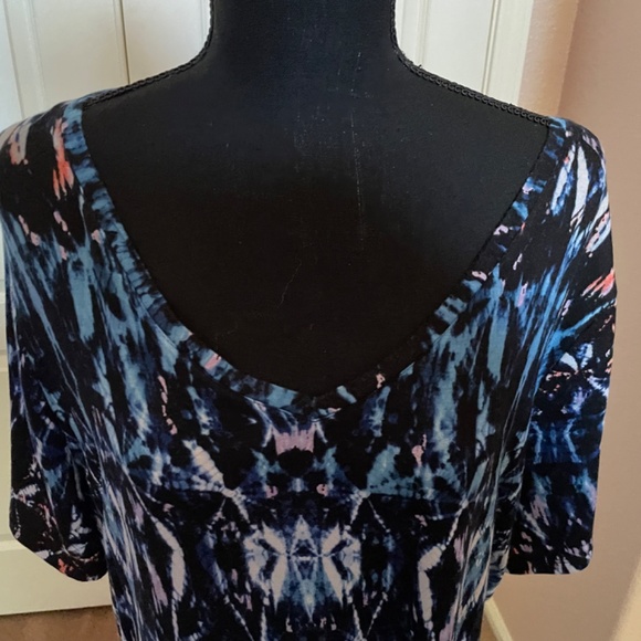 Ebro short sleeve V neck t-shirt - Picture 2 of 4